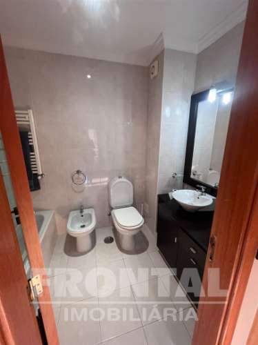 T2 Soalheiro com Garagem Dupla e Varanda | Senhora da Hora