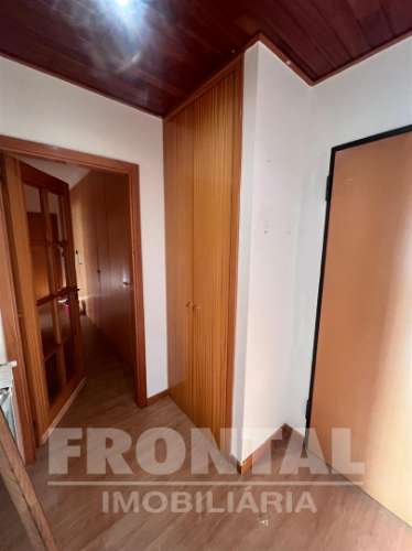 T2 Soalheiro com Garagem Dupla e Varanda | Senhora da Hora