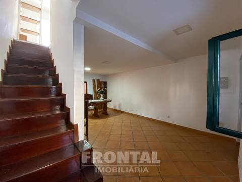 Moradia Geminada T2+1 | Zona em Expansão do Porto, Ramalde