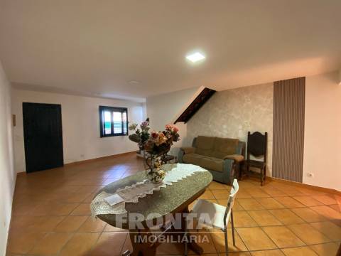 Moradia Geminada T2+1 | Zona em Expansão do Porto, Ramalde