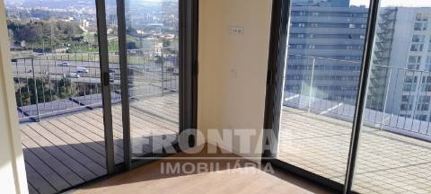 Penthouse T1 nas Antas, Porto