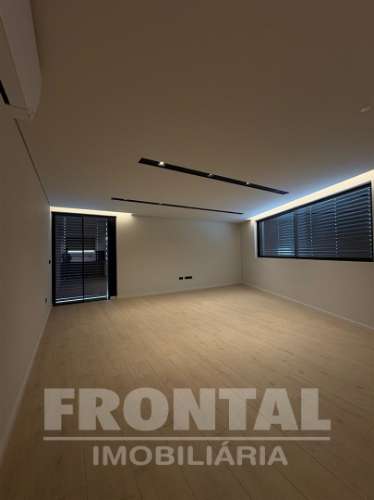 Apartamento T4 Venda em Gondomar (São Cosme), Valbom e Jovim,Gondomar