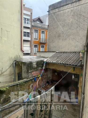 Prédio para Reabilitação em Cedofeita, Porto, Porto