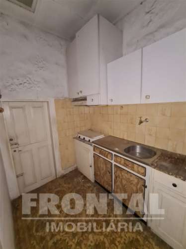 Moradia para Remodelação Total | PIP Aprovado