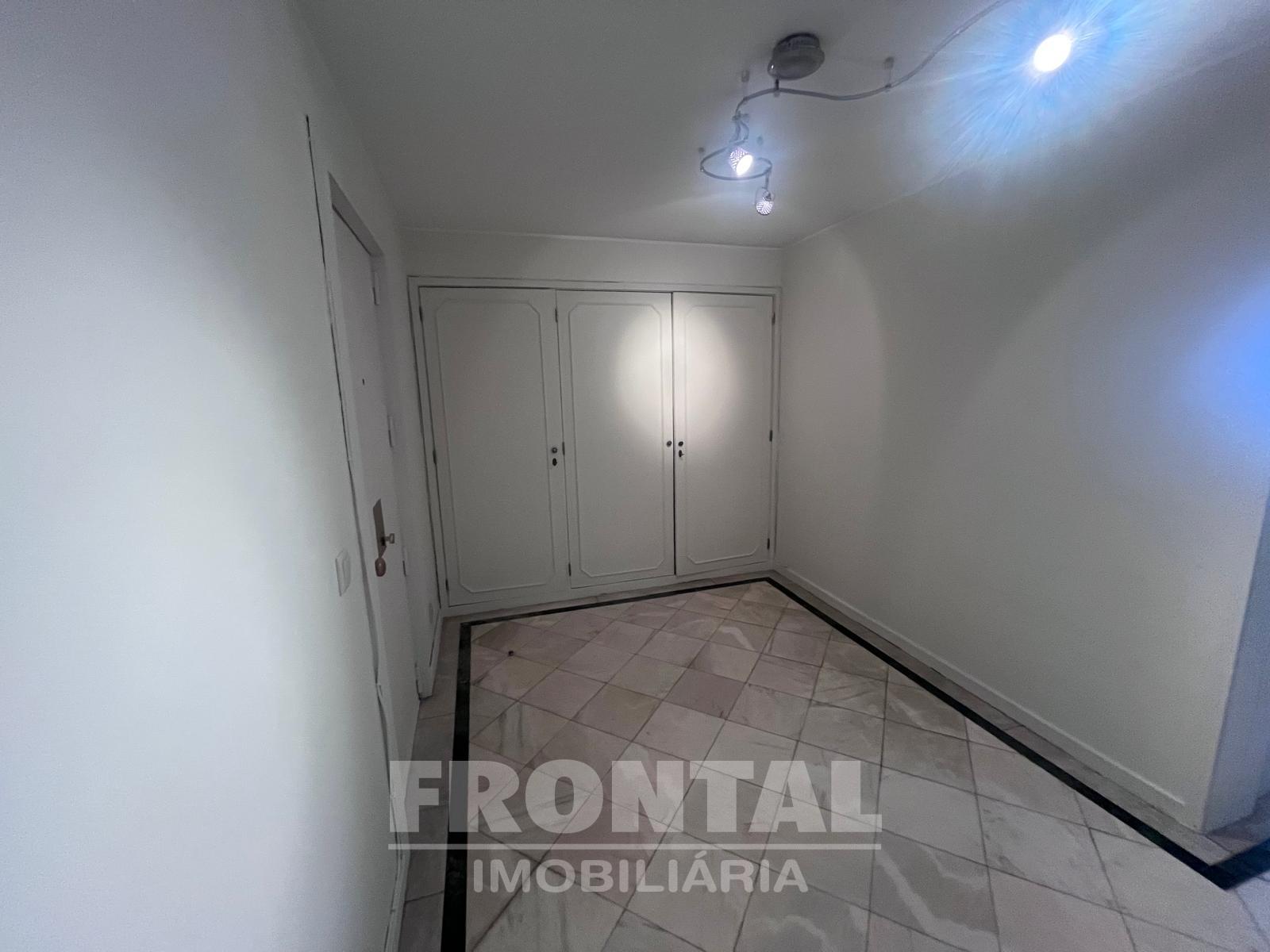 T4 para Arrendamento | Damião de Góis | Centro do Porto | 158 m² | Garagem + Grande Arrumo