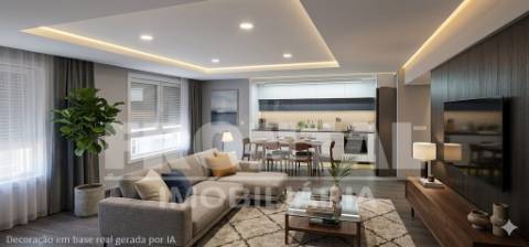 Apartamento T2+1 Remodelado | 2 Suites e 2 Lugares de Garagem
