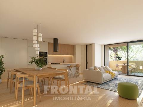 Apartamento T2 com Varanda e Piscina | Condomínio Privado com Conceito Contemporâneo