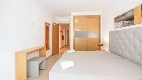 apartamento t1 em monte gordo moderno zona centro com ar condicionado para férias