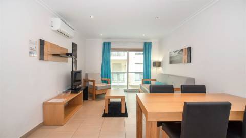 apartamento t1 em monte gordo moderno zona centro com ar condicionado para férias