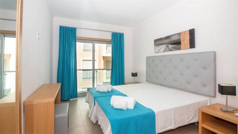 apartamento t1 em monte gordo moderno zona centro com ar condicionado para férias