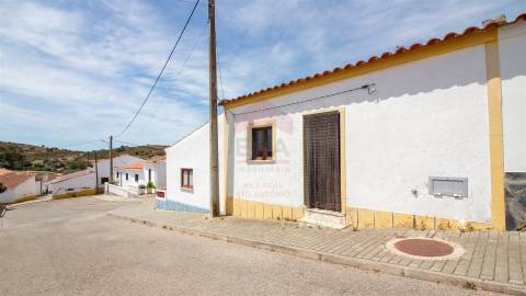 Moradia, 2 quartos, Mértola, São Bartolomeu de Via Glória