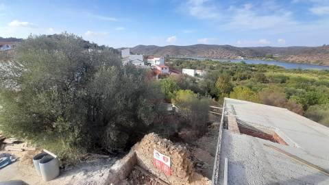 Terreno com ruína, Alcoutim, Álamo