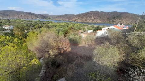 Ruína e terreno, Álamo, Alcoutim