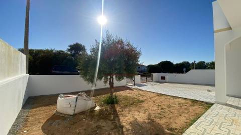 Moradia T3 Venda em Monte Gordo,Vila Real de Santo António