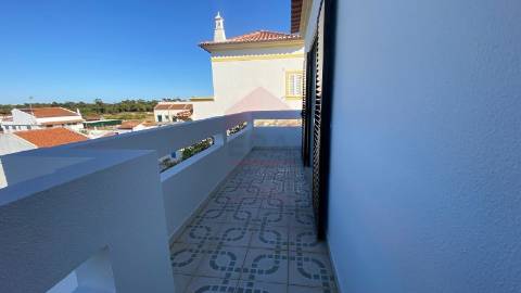 Moradia T3 Venda em Monte Gordo,Vila Real de Santo António