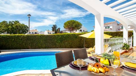 Moradia T6 Venda em Monte Gordo,Vila Real de Santo António