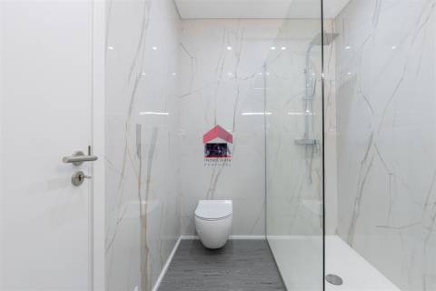 Apartamento T4 Venda em Quelfes,Olhão