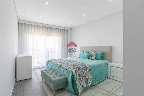Apartamento T4 Venda em Quelfes,Olhão