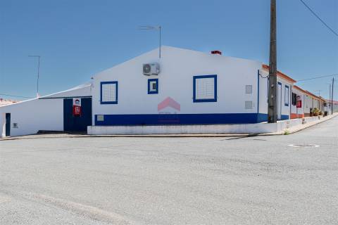 Moradia em Banda T5 Venda em Alcaria Ruiva,Mértola