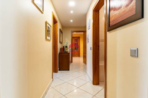 Apartamento T3 Venda em Olhão,Olhão