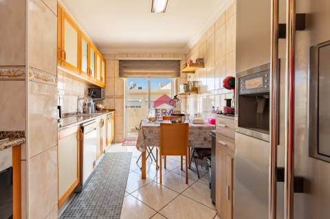 Apartamento T3 Venda em Olhão,Olhão