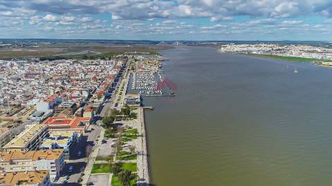 Moradia em Banda T2 Venda em Vila Real de Santo António,Vila Real de Santo António