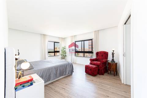 Apartamento T5 Venda em Faro (Sé e São Pedro),Faro