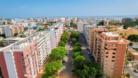 Apartamento T5 Venda em Faro (Sé e São Pedro),Faro
