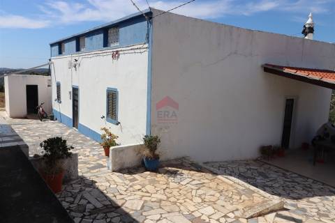 Moradia Isolada T4 Venda em Santa Bárbara de Nexe,Faro