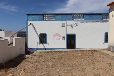 Moradia Isolada T4 Venda em Santa Bárbara de Nexe,Faro