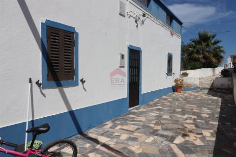 Moradia Isolada T4 Venda em Santa Bárbara de Nexe,Faro