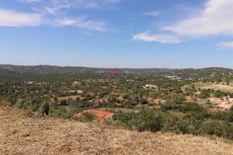 Moradia Isolada T4 Venda em Santa Bárbara de Nexe,Faro