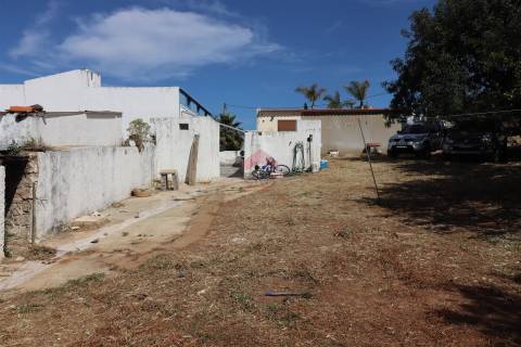 Moradia Isolada T4 Venda em Santa Bárbara de Nexe,Faro