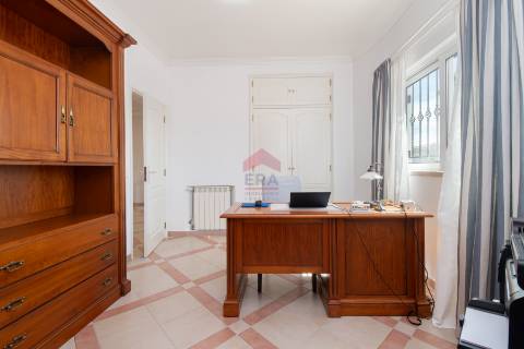 Moradia Isolada T4 Venda em Quarteira,Loulé