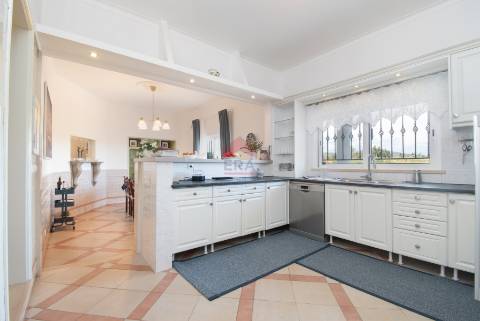 Moradia Isolada T4 Venda em Quarteira,Loulé