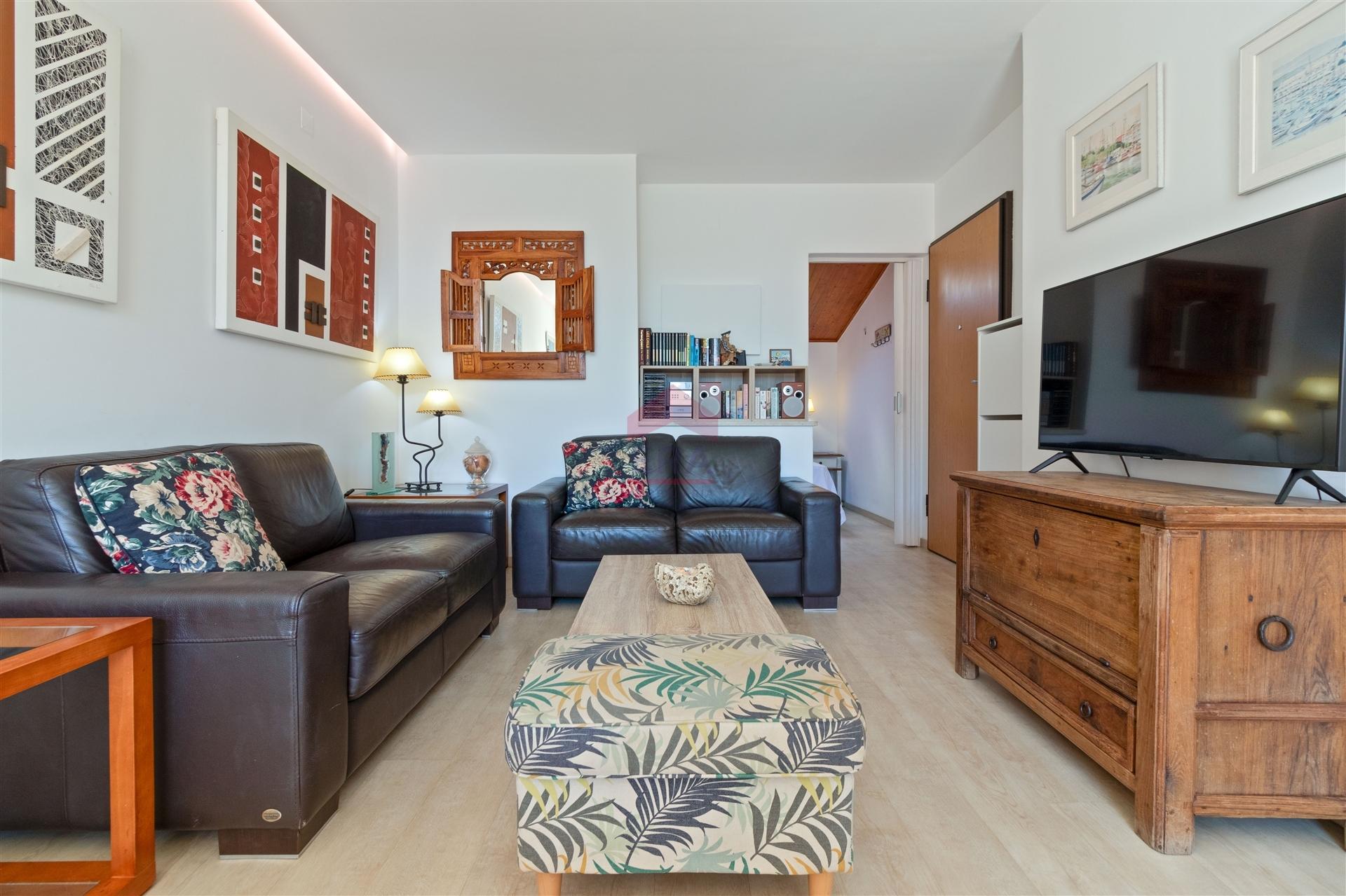 Apartamento T0+2 Venda em Quarteira,Loulé