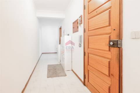 Apartamento T2 Venda em Quarteira,Loulé