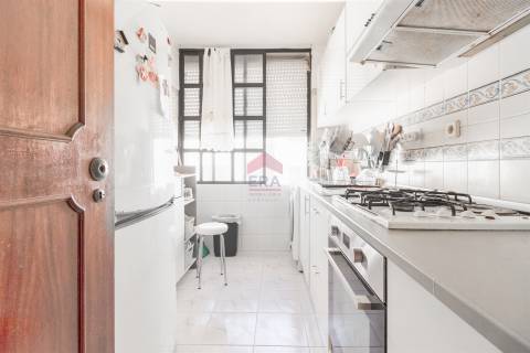 Apartamento T2 Venda em Quarteira,Loulé