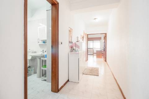 Apartamento T2 Venda em Quarteira,Loulé