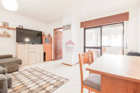 Apartamento T2 Venda em Quarteira,Loulé