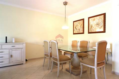 Moradia Geminada T3 Venda em Quarteira,Loulé