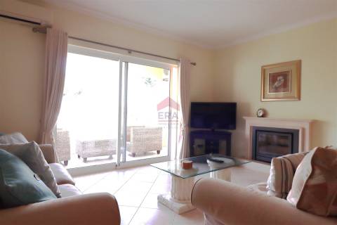 Moradia Geminada T3 Venda em Quarteira,Loulé