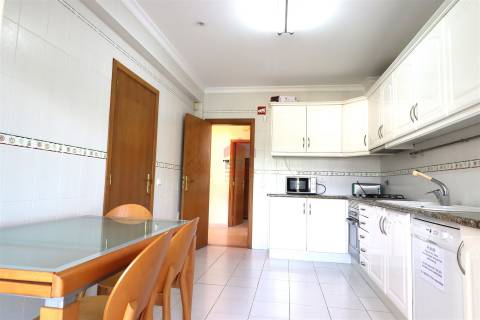 Moradia Geminada T3 Venda em Quarteira,Loulé