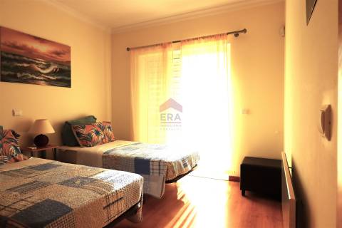 Moradia Geminada T3 Venda em Quarteira,Loulé