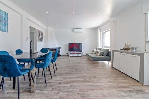 Moradia T3+3 Venda em Santa Bárbara de Nexe,Faro