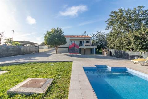 Moradia T3+3 Venda em Santa Bárbara de Nexe,Faro