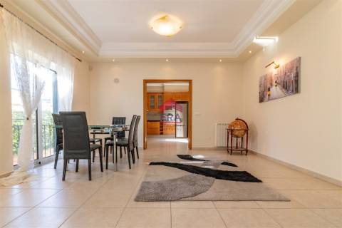 Moradia T4 Venda em Montenegro,Faro