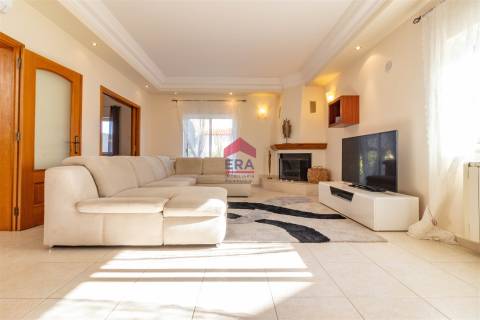 Moradia T4 Venda em Montenegro,Faro