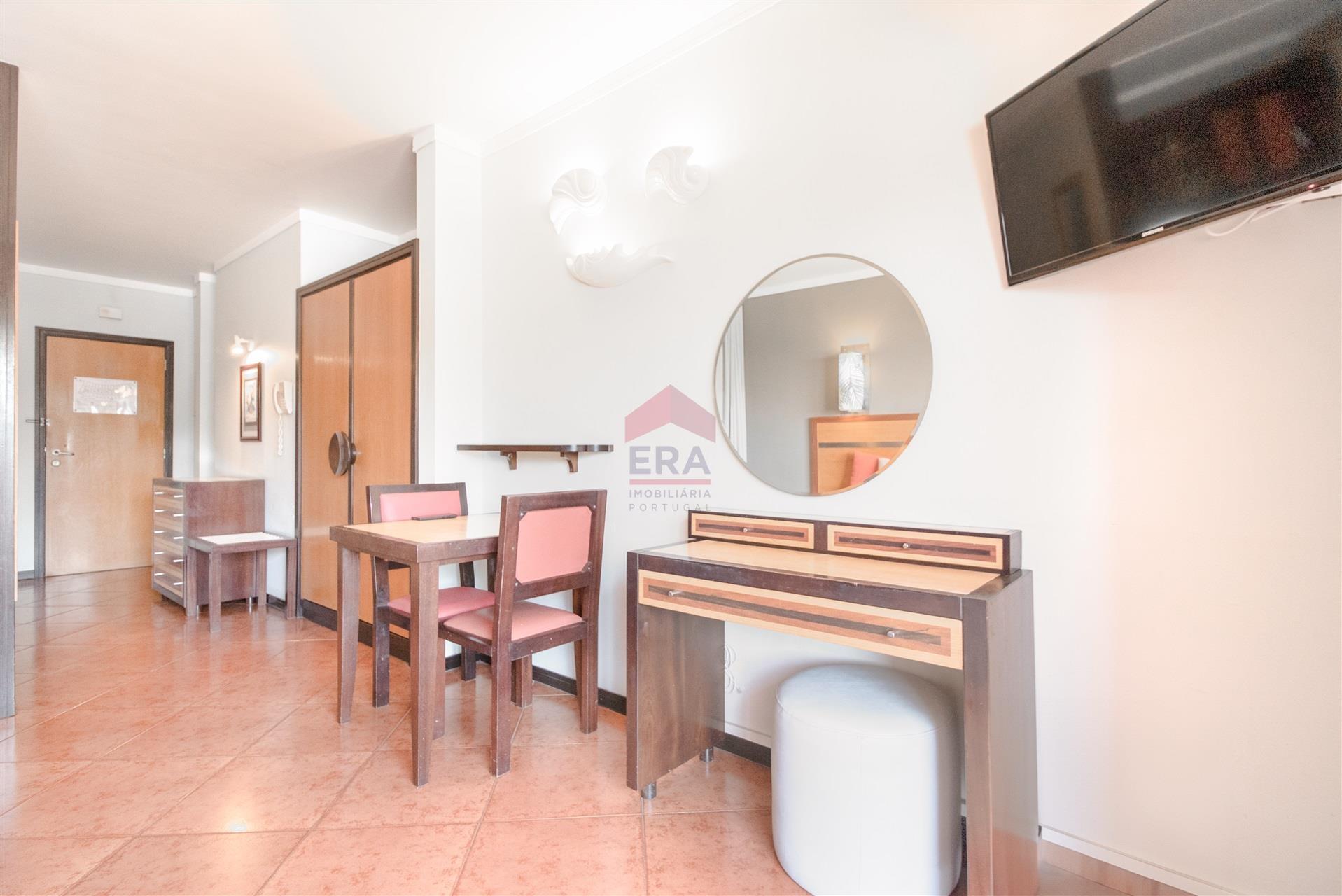 Apartamento T0 Venda em Albufeira e Olhos de Água,Albufeira