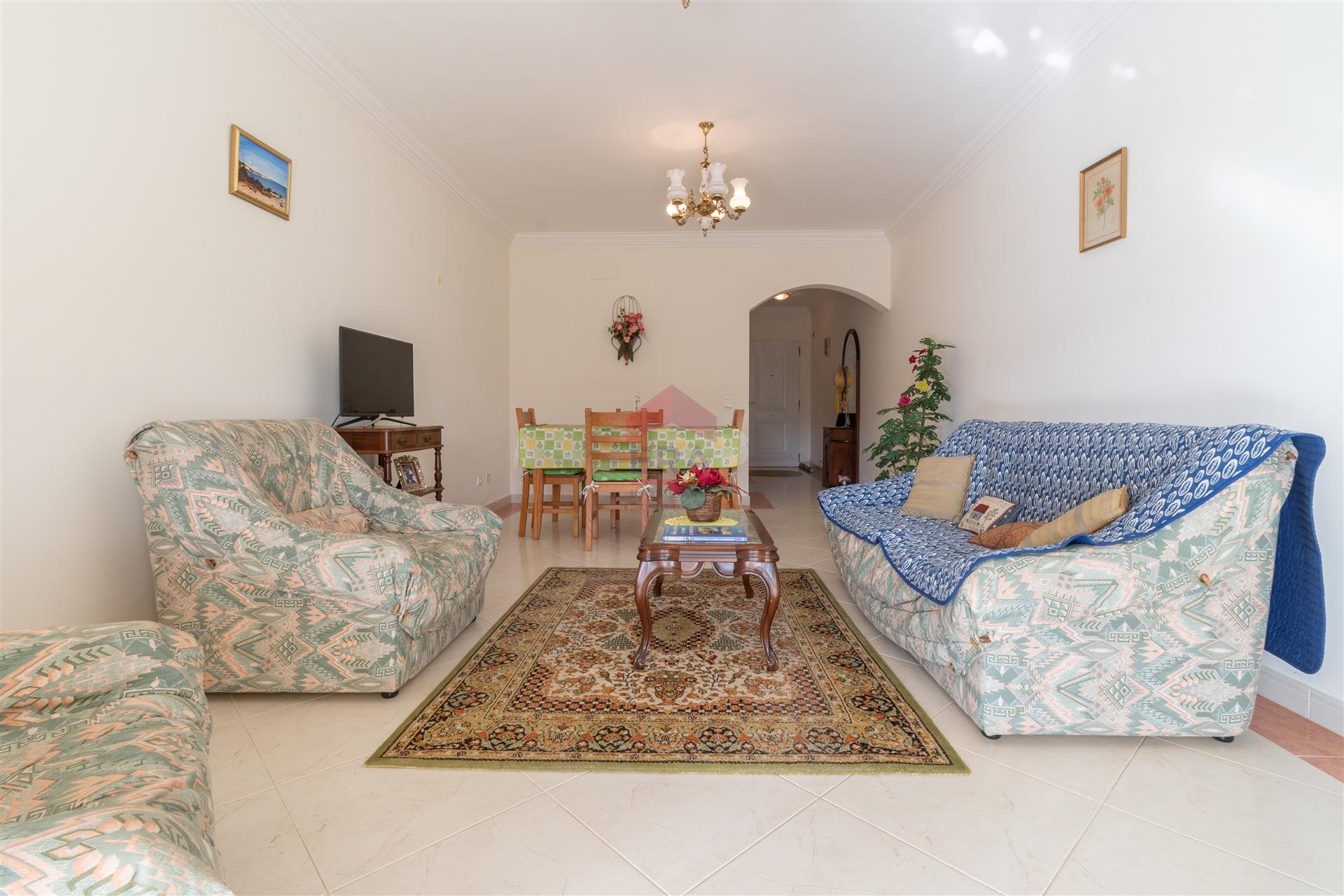 Apartamento T2 Venda em Quarteira,Loulé